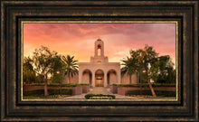 Load image into Gallery viewer, Newport Beach Lift Me Up