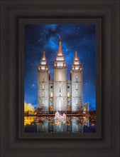 Load image into Gallery viewer, Salt Lake Starry Night Nativity