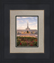 Load image into Gallery viewer, Reno Flowers