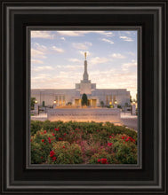 Load image into Gallery viewer, Reno Flowers