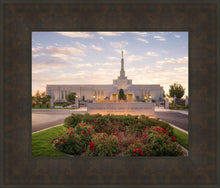 Load image into Gallery viewer, Reno Flowers