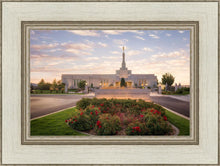Load image into Gallery viewer, Reno Flowers