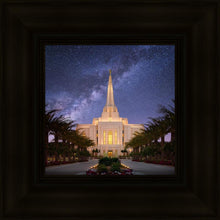 Load image into Gallery viewer, Gilbert Celestial