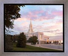 Load image into Gallery viewer, Bountiful Pastel Light