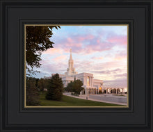 Load image into Gallery viewer, Bountiful Pastel Light