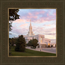 Load image into Gallery viewer, Bountiful Pastel Light
