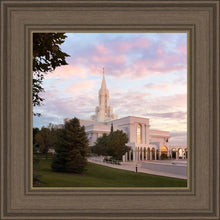Load image into Gallery viewer, Bountiful Pastel Light