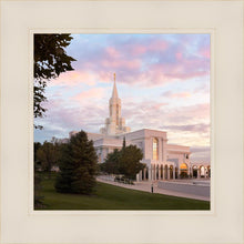 Load image into Gallery viewer, Bountiful Pastel Light