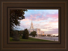 Load image into Gallery viewer, Bountiful Pastel Light