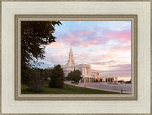 Load image into Gallery viewer, Bountiful Pastel Light