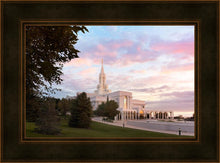Load image into Gallery viewer, Bountiful Pastel Light