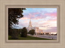 Load image into Gallery viewer, Bountiful Pastel Light