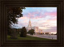 Load image into Gallery viewer, Bountiful Pastel Light