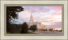Load image into Gallery viewer, Bountiful Pastel Light