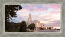 Load image into Gallery viewer, Bountiful Pastel Light