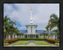 Load image into Gallery viewer, Pape'ete In The Day