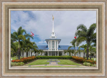 Load image into Gallery viewer, Pape'ete In The Day