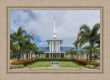 Load image into Gallery viewer, Pape'ete In The Day