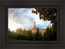 Load image into Gallery viewer, Columbus Sunburst