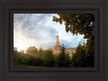 Load image into Gallery viewer, Columbus Sunburst
