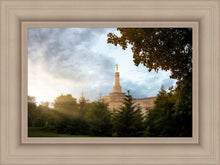 Load image into Gallery viewer, Columbus Sunburst