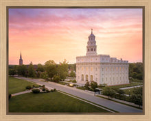 Load image into Gallery viewer, Nauvoo Sunburst Daybreak