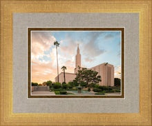 Load image into Gallery viewer, Los Angeles Eternal Gardens
