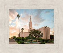 Load image into Gallery viewer, Los Angeles Eternal Gardens