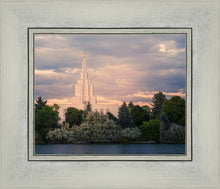 Load image into Gallery viewer, Idaho Falls Temple Eternal Light