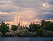 Load image into Gallery viewer, Idaho Falls Temple Eternal Light