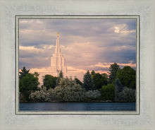Load image into Gallery viewer, Idaho Falls Temple Eternal Light