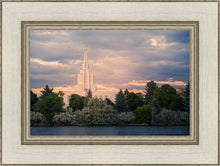 Load image into Gallery viewer, Idaho Falls Temple Eternal Light