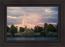 Load image into Gallery viewer, Idaho Falls Temple Eternal Light