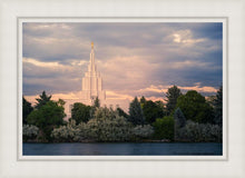 Load image into Gallery viewer, Idaho Falls Temple Eternal Light