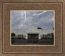 Load image into Gallery viewer, Nashville Temple Through The Storm
