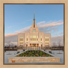 Load image into Gallery viewer, Eternity in Saratoga Springs