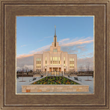 Load image into Gallery viewer, Eternity in Saratoga Springs