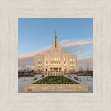 Load image into Gallery viewer, Eternity in Saratoga Springs