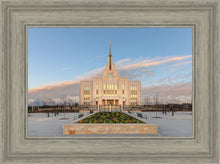 Load image into Gallery viewer, Eternity in Saratoga Springs