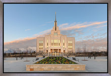 Load image into Gallery viewer, Eternity in Saratoga Springs