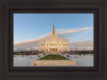 Load image into Gallery viewer, Eternity in Saratoga Springs
