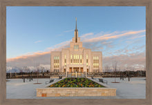 Load image into Gallery viewer, Eternity in Saratoga Springs