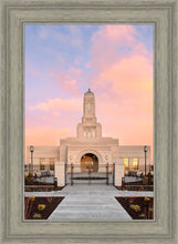 Load image into Gallery viewer, Helena Montana Eternal