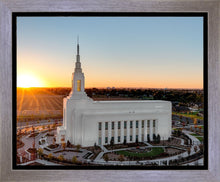 Load image into Gallery viewer, Burley Idaho Last Light