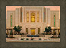 Load image into Gallery viewer, Gilbert Detail