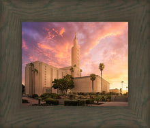 Load image into Gallery viewer, Los Angeles Light of the World
