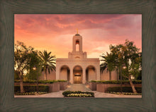 Load image into Gallery viewer, Newport Beach Lift Me Up