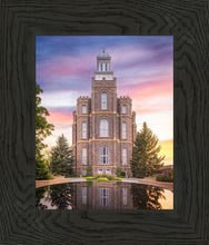 Load image into Gallery viewer, Logan Front