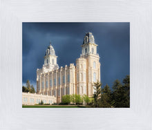 Load image into Gallery viewer, Manti - Stormy Skies