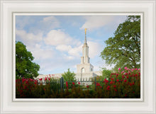 Load image into Gallery viewer, Sacramento Flowers